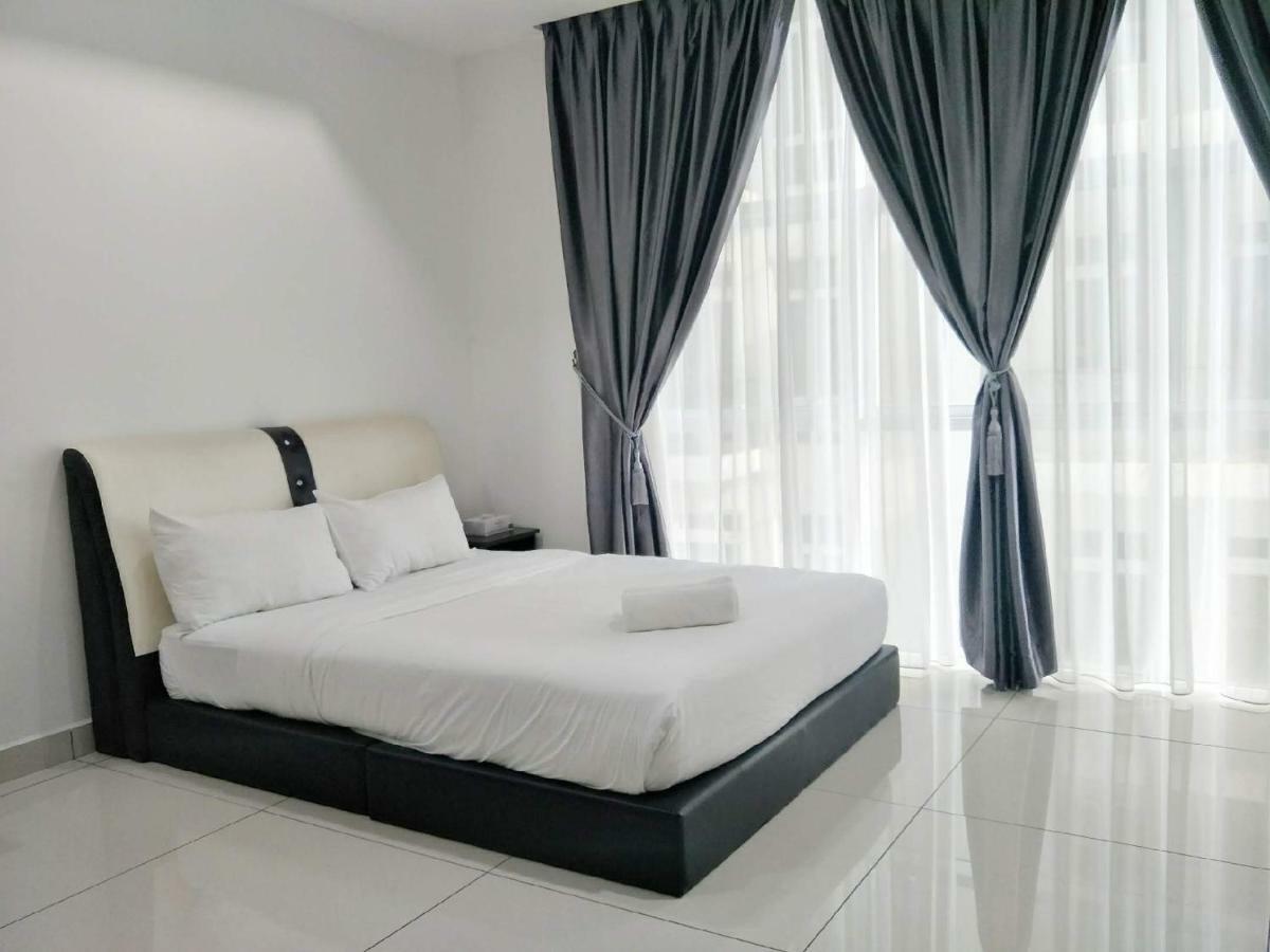 Pangsapuri Jb City D'esplanade Shopping Mall 3