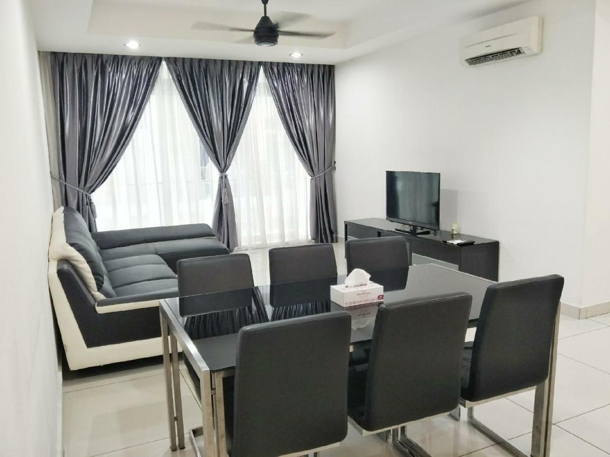 Pangsapuri Jb City D'esplanade Shopping Mall 3